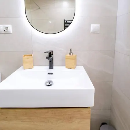 Apartamento Piso Muy Moderno Y Céntrico *