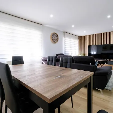 Piso Muy Moderno Y Centrico Gijon